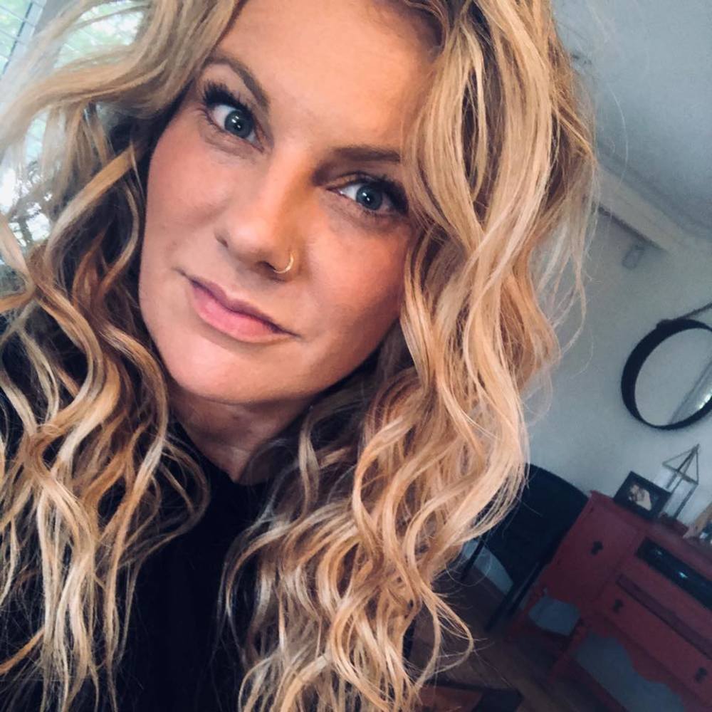 Meet your Posher, Christie-lynne